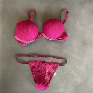 Victoria’s Secret Bra and V-String Panty Bundle